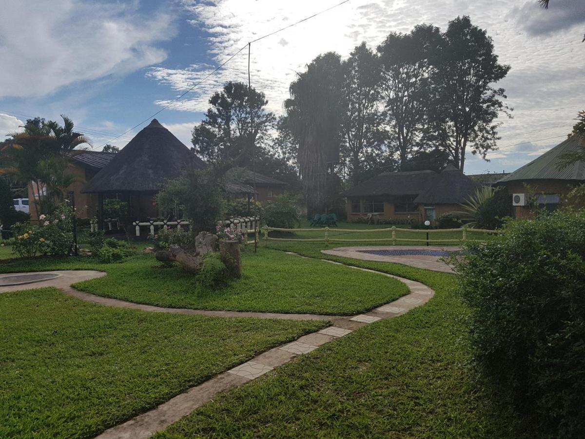 Reed Mat Lodge Lusaka Kültér fotó